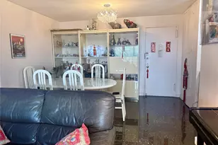 6120 Grand Central Pkwy, Forest Hills, NY 11375 - Photo 5