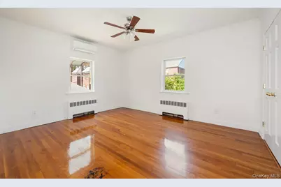 1861 Hering Avenue, Bronx, NY 10461 - Photo 11