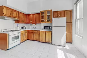 31-71 32nd St, Astoria, NY 11106 - Photo 11