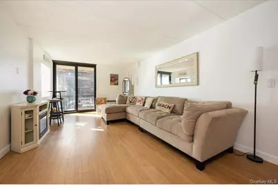 730 W Broadway #2J, Long Beach, NY 11561 - Photo 3