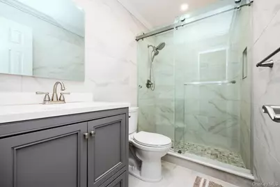 10 Harbour Lane #5A, Oyster Bay, NY 11771 - Photo 11