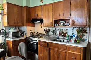 107-59 128th St, Richmond Hill, NY 11419 - Photo 11