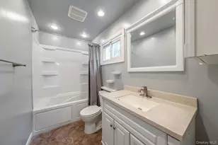 5 Montrose Ln, East Northport, NY 11731 - Photo 25