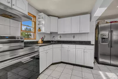 2 Sheridan Street, Valley Stream, NY 11580 - Photo 5