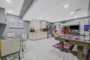 183 Arthur Ave, Floral Park, NY 11001 - Photo 33