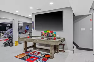 183 Arthur Ave, Floral Park, NY 11001 - Photo 35