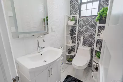 183 Arthur Avenue, Floral Park, NY 11001 - Photo 21