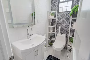 183 Arthur Ave, Floral Park, NY 11001 - Photo 21