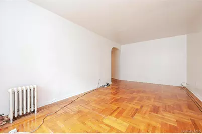 758 Brady Court #214, Bronx, NY 10462 - Photo 5