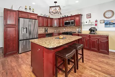 833 E 229th Street, Bronx, NY 10466 - Photo 5