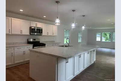 121 W Main Street, Kings Park, NY 11754 - Photo 13