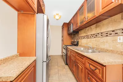 880 Boynton Avenue #13L, Bronx, NY 10473 - Photo 5