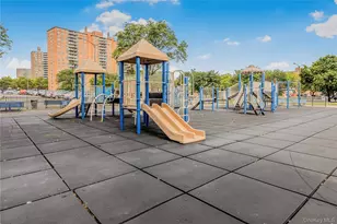 880 Boynton Ave, Bronx, NY 10473 - Photo 15