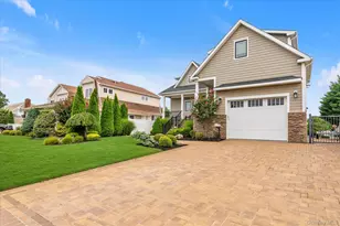 236 E Shore Dr, Massapequa, NY 11758 - Photo 25