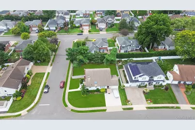 33 Shelter Hill Road, Plainview, NY 11803 - Photo 29