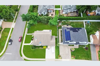 33 Shelter Hill Road, Plainview, NY 11803 - Photo 31