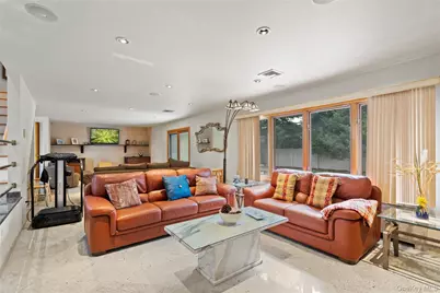 33 Shelter Hill Road, Plainview, NY 11803 - Photo 9