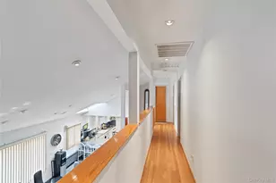 33 Shelter Hill Rd, Plainview, NY 11803 - Photo 21