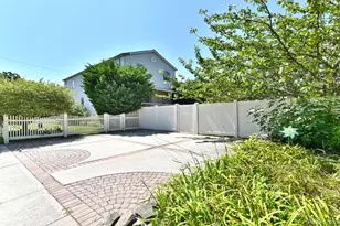 385 Oceanside Pkwy, Oceanside, NY 11572 - Photo 27