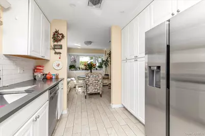 500 W Penn Street, Long Beach, NY 11561 - Photo 11