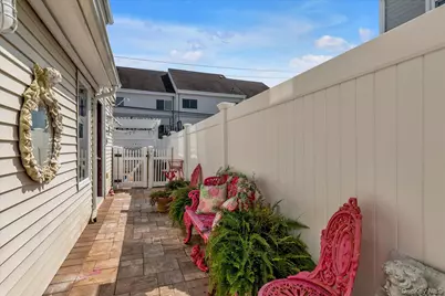500 W Penn Street, Long Beach, NY 11561 - Photo 29