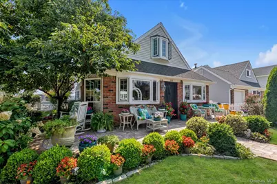 500 W Penn Street, Long Beach, NY 11561 - Photo 31