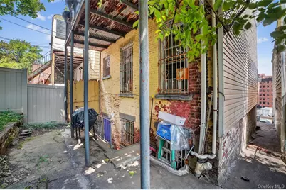 105 Palisade Avenue, Yonkers, NY 10701 - Photo 39