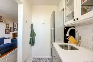 67-30 Dartmouth St, Forest Hills, NY 11375 - Photo 7