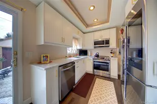 997 Glen Dr, Franklin Square, NY 11010 - Photo 17