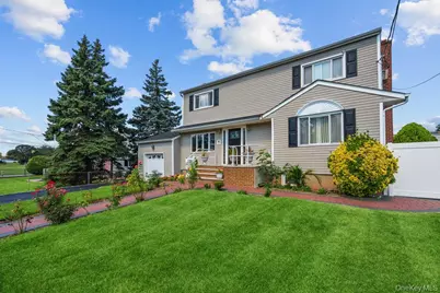 1212 Herzel Boulevard, West Babylon, NY 11704 - Photo 7