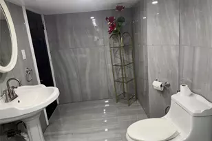 1212 Herzel Blvd, West Babylon, NY 11704 - Photo 35