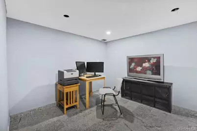 1212 Herzel Boulevard, West Babylon, NY 11704 - Photo 29