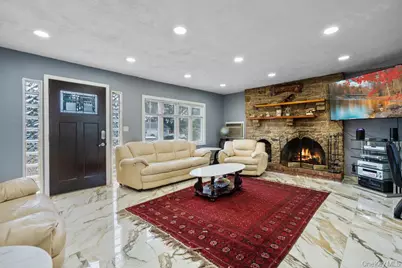 1212 Herzel Boulevard, West Babylon, NY 11704 - Photo 9