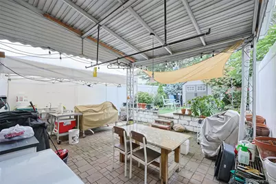 8012 165th Street, Flushing, NY 11432 - Photo 17