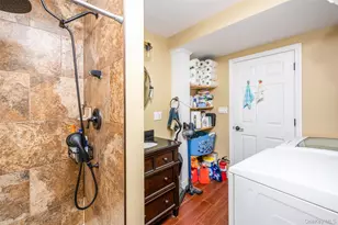 80-12 165th St, Flushing, NY 11432 - Photo 9