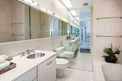 145 Arrandale Avenue, Great Neck, NY 11024 - Photo 27