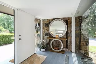 145 Arrandale Ave, Great Neck, NY 11024 - Photo 5