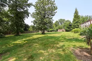 145 Arrandale Ave, Great Neck, NY 11024 - Photo 39