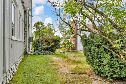 14 Coralyn Avenue, White Plains, NY 10605 - Photo 39