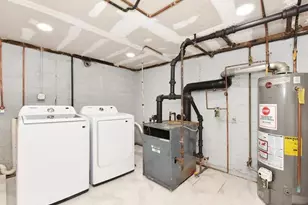 180 Evelyn Rd, Mineola, NY 11501 - Photo 9