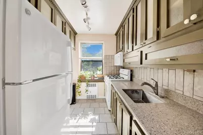 25-40 Union Street #3F, Flushing, NY 11354 - Photo 1