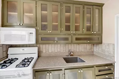 25-40 Union Street #3F, Flushing, NY 11354 - Photo 3