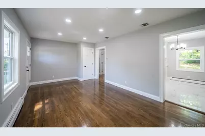 23 Wheat Path Road W, Mount Sinai, NY 11766 - Photo 9