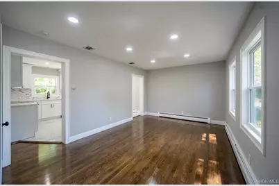 23 Wheat Path Road W, Mount Sinai, NY 11766 - Photo 7