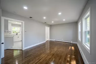 23 Wheat Path Rd W, Mount Sinai, NY 11766 - Photo 7