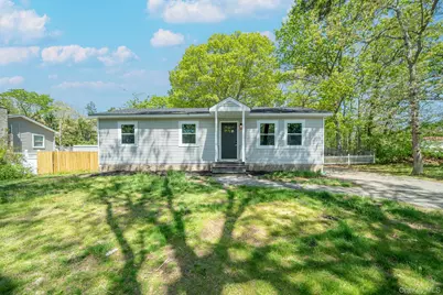 23 Wheat Path Road W, Mount Sinai, NY 11766 - Photo 1