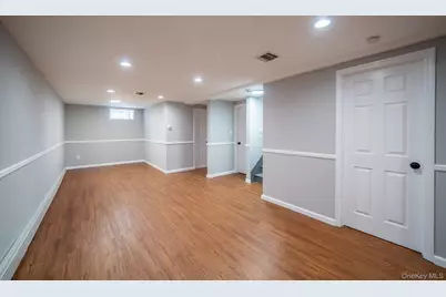 23 Wheat Path Road W, Mount Sinai, NY 11766 - Photo 15