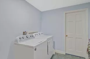 395 Linnet St, Greenport, NY 11944 - Photo 27