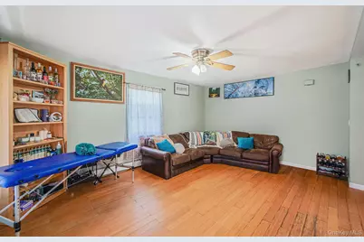 395 Linnet Street, Greenport, NY 11944 - Photo 5