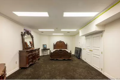 1331 Harbor Road, Hewlett, NY 11557 - Photo 35